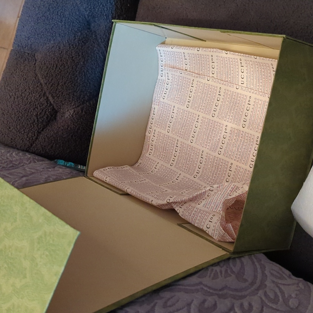 Gucci Box - Picture 2 of 4